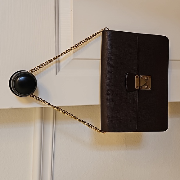 Louis Vuitton Tiaga Clutch Wristlet w Gold Chain Shoulder Strap,Burgandy Leather - Picture 3 of 17